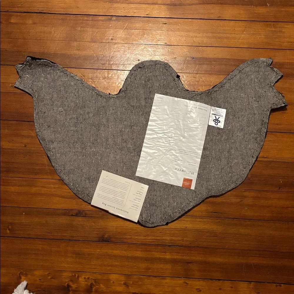 Viral Ghost Accent Rug - Picture 8 of 8